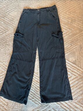 American Eagle Outfitters Black Cargo Wide-Leg Pants with Utility Tabs